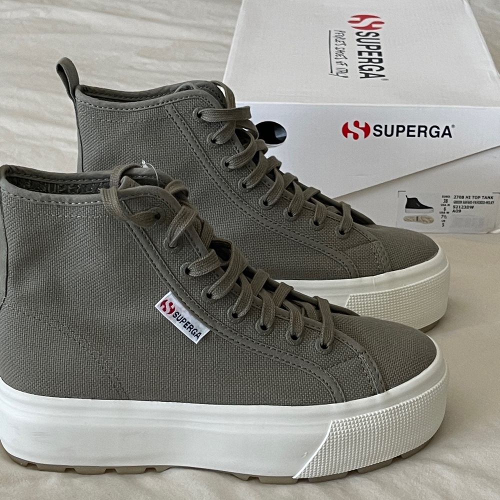 Superga 2708 Women’s High Top Platform Shoes Size 7 1/2